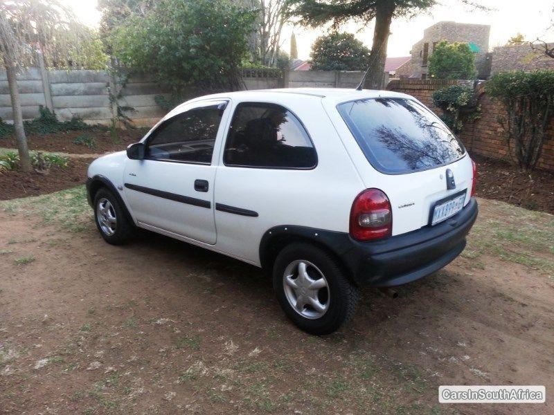 Opel Corsa Manual 2001 - Photo #3 - CarsInSouthAfrica.com (1563)